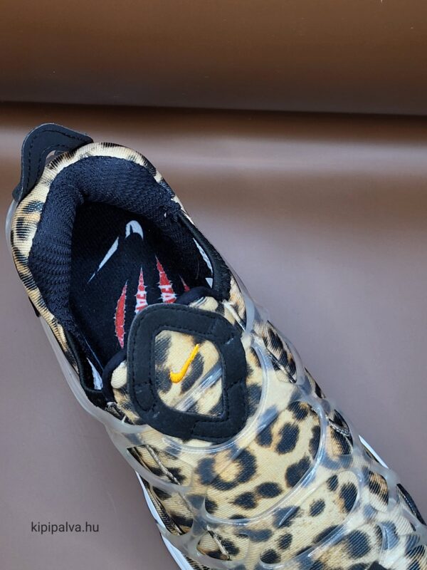 Nike Air Kukini SE 'Kumquat and Action Red' - Image 4