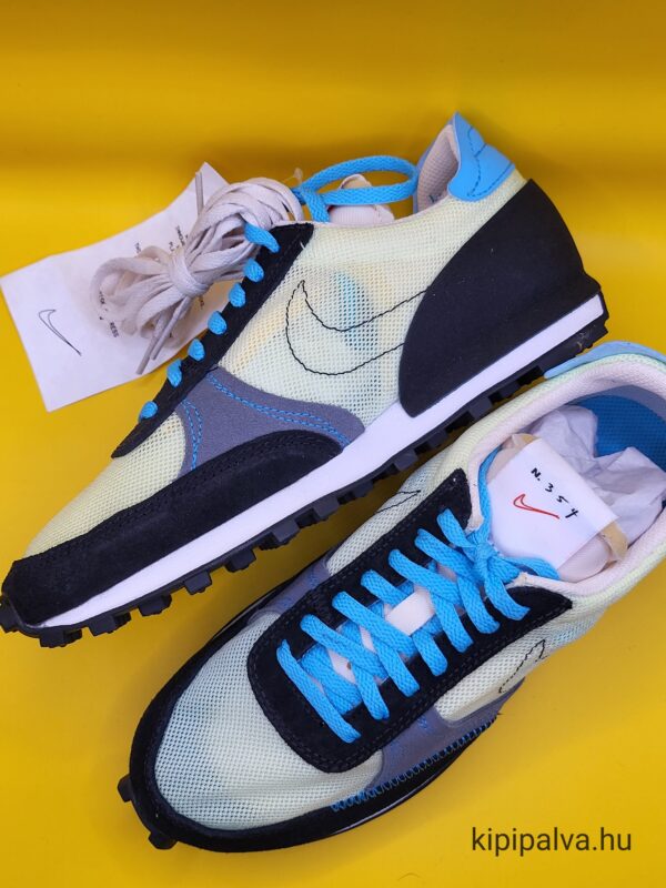 Nike Daybreak Type