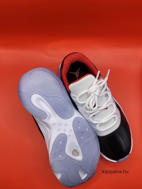 Air  Jordan 11 CMFT Low (gs) - Image 7