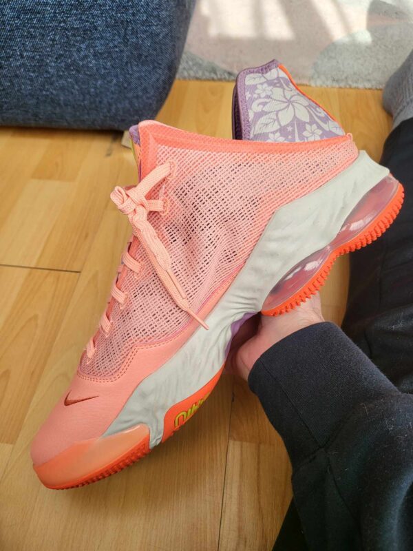 Nike LeBron 19 Low 'Hawaii' férfi kosaras cipő - Image 3