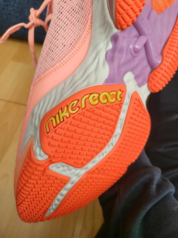 Nike LeBron 19 Low 'Hawaii' férfi kosaras cipő - Image 4
