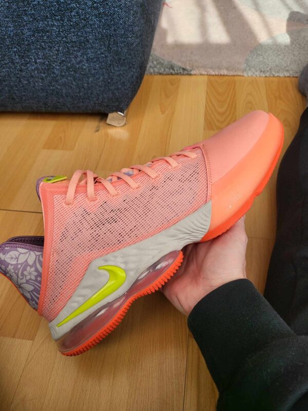 Nike LeBron 19 Low 'Hawaii' férfi kosaras cipő