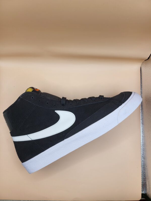 Nike BLAZER MID '77 SUEDE