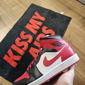 Air Jordan 1 Mid "Alternate Bred Toe"