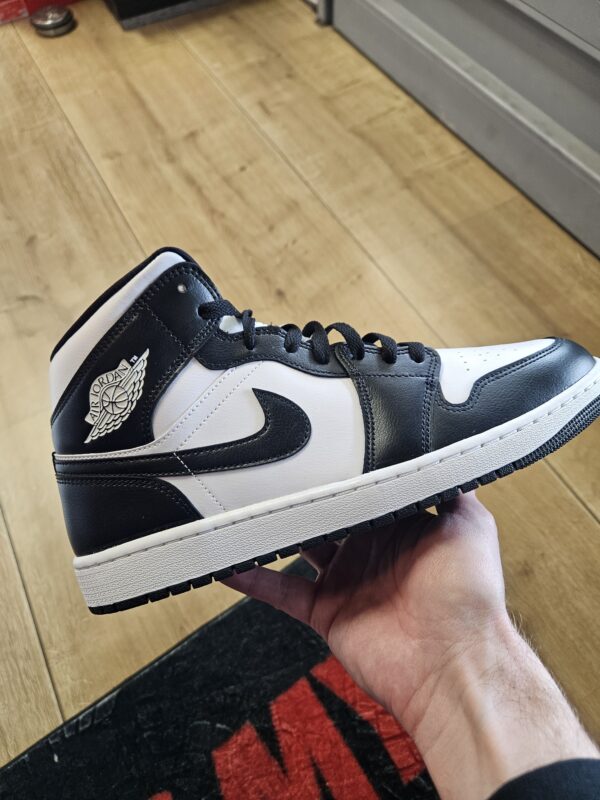 Air Jordan 1 Mid "Panda" utcai cipő