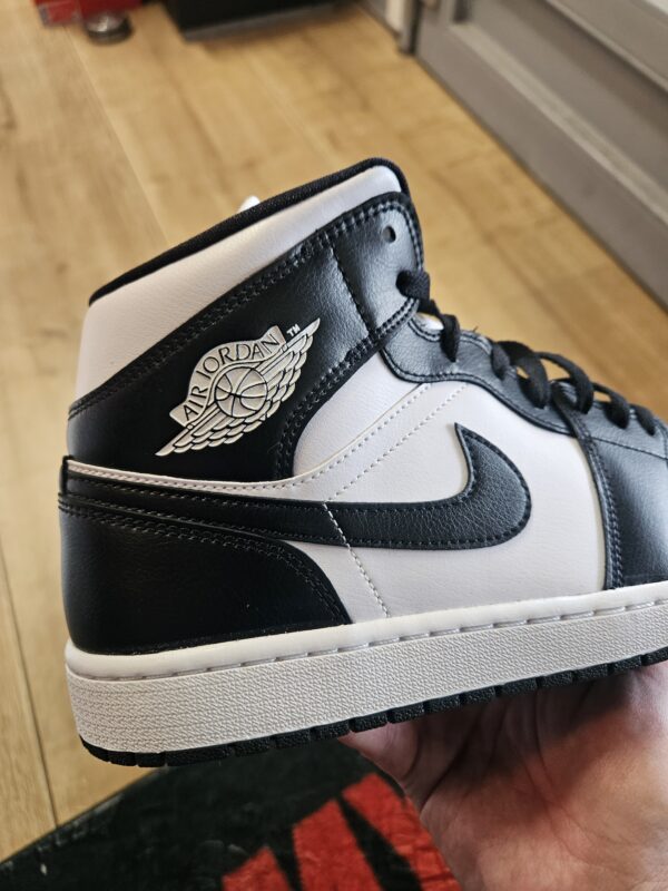 Air Jordan 1 Mid "Panda" utcai cipő - Image 5