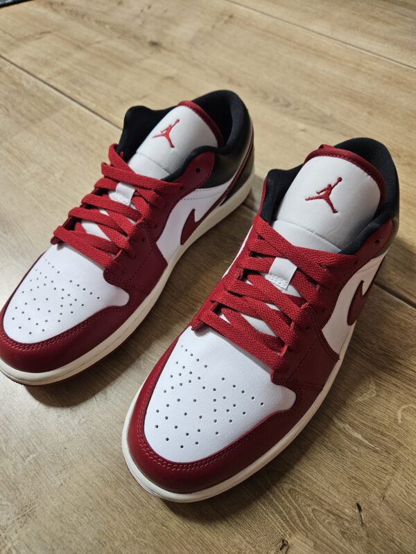 Air Jordan 1 Low "Reverse Black Toe" - Image 4