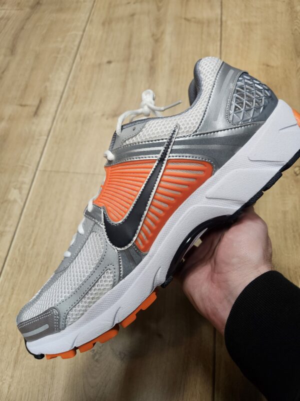 Nike Zoom Vomero 5 'Platinum Tint Safety Orange' - Image 4