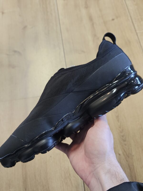 Nike  Air Vapormax Moc Roam 'Black' - Image 3