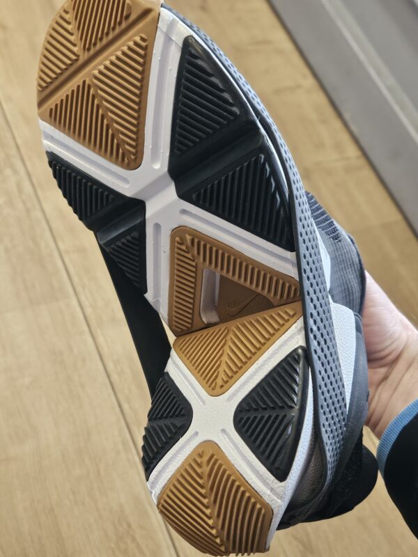Nike GO FlyEase 'Black Gum' - Image 4