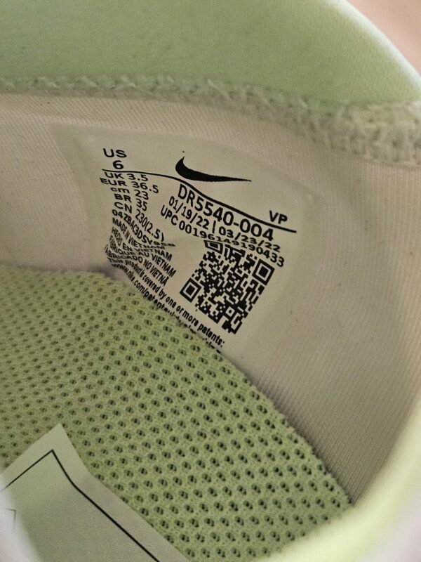 Nike Go FlyEase "Ghost Green" - Image 8