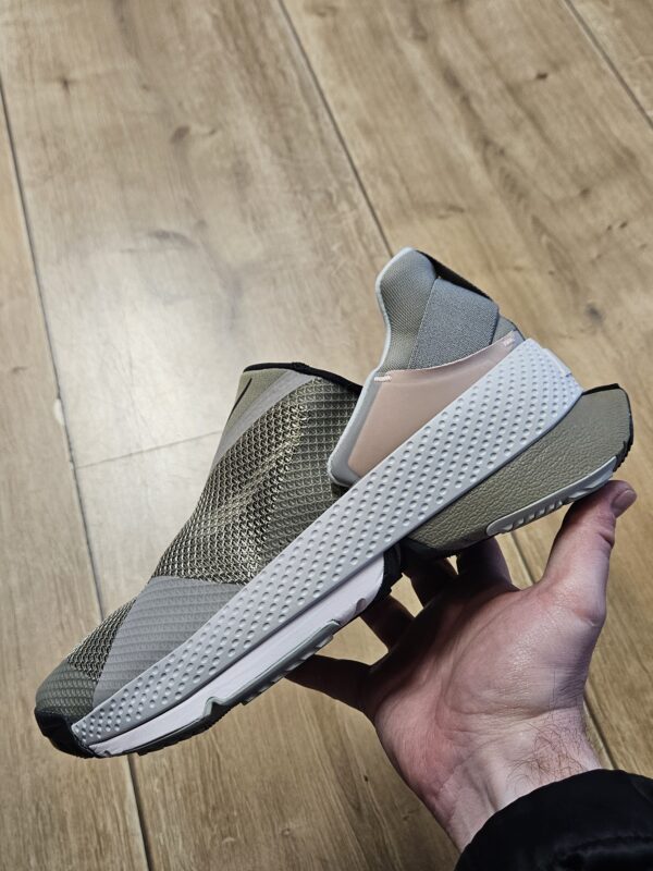 Nike Go FlyEase "Light Army" - Image 2