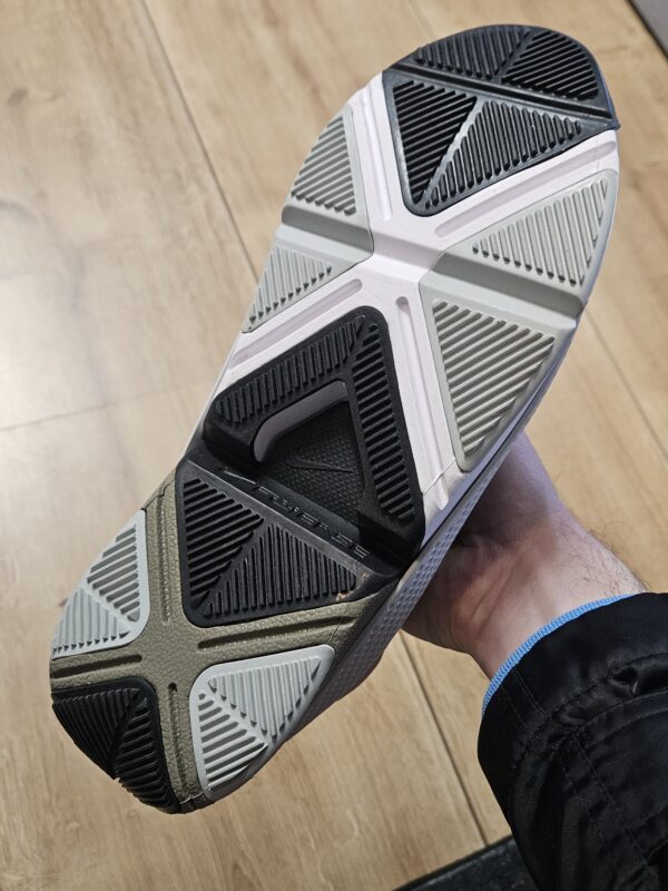 Nike Go FlyEase "Light Army" - Image 3