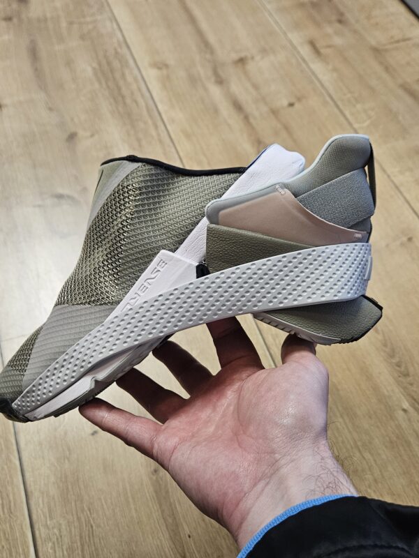 Nike Go FlyEase "Light Army"