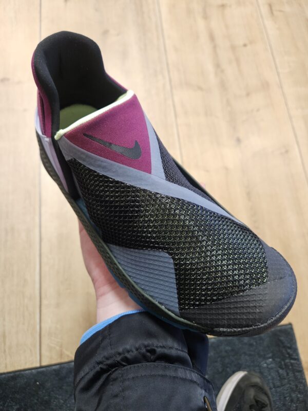 NIke GO FlyEase 'Black Lime Glow' - Image 6