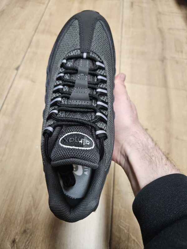 Nike Air Max Essential Black / Silver - Image 5