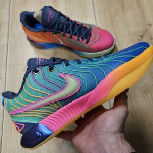 Nike LeBron 21 "Optimism"