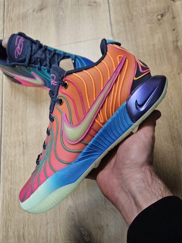 Nike LeBron 21 "Optimism" - Image 6